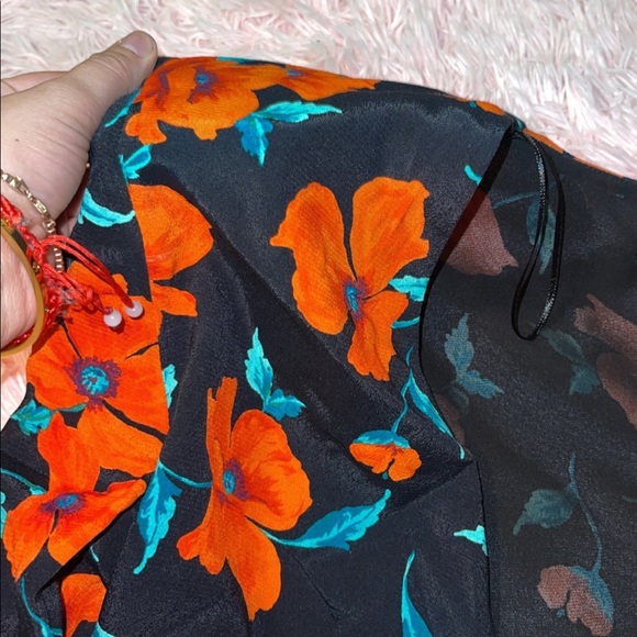 Zara tie crop top - Picture 2 of 4